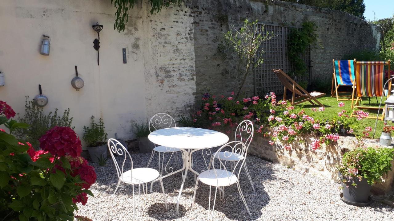 Les Lilas De Bellefontaine Bayeux Buitenkant foto